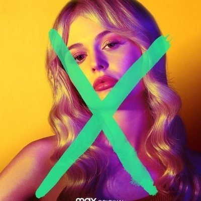 Emily Alyn Lind en el cartel del reboot de 'Gossip Girl'