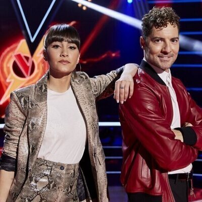Aitana junto a David Bisbal en la sexta edición de 'La Voz Kids'