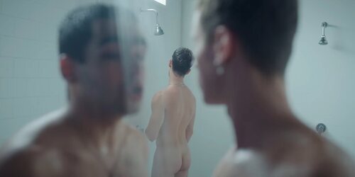 Ander y Omar quieren hacer un trío con Patrick en 'Élite 4'