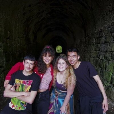 Óscar de la Fuente, Dèlia Brufau, Ainara Pérez y Jaime Wang, protagonistas de 'Tú no eres especial'