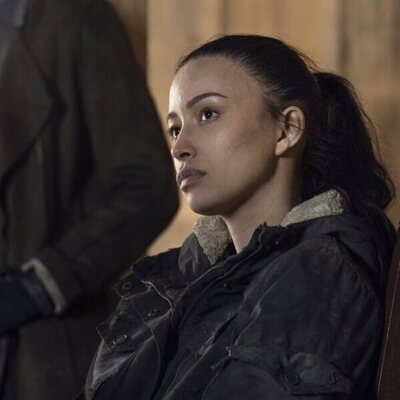 Christian Serratos en la temporada 11 de 'The Walking Dead'