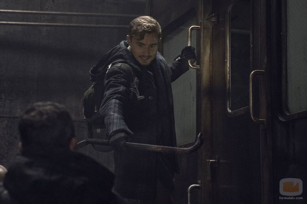 Callan McAuliffe como Alden en la temporada 11 de 'The Walking Dead'