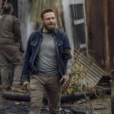 Ross Marquand en la temporada 11 de 'The Walking Dead'