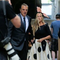 Sarah Jessica Parker y Chris Noth durante el rodaje de 'And Just Like That...'