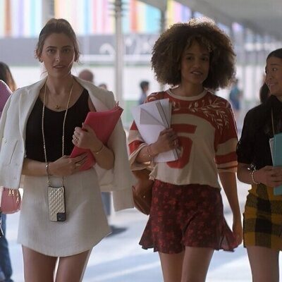 Selena Sloan, Paris Jackson, Ahsley Martin Carter y Valerie Loo en 'American Horror Stories'