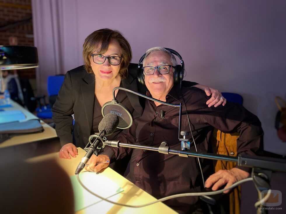 Elisenda Roca y Juanjo Cardenal, las dos voces de 'Saber y ganar'