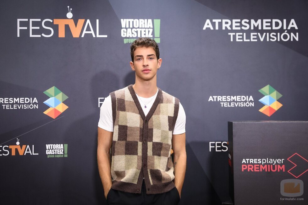 Manu Ríos en el FesTVal durante la presentación de 'La edad de la ira'