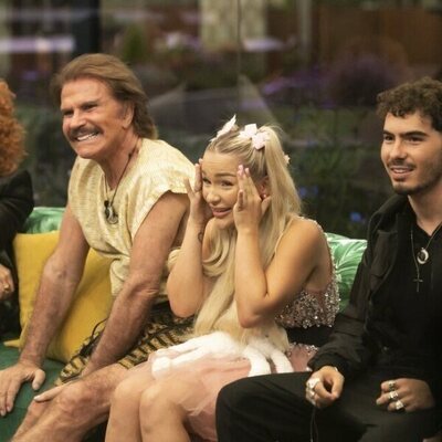 Sofía Cristo, Bigote Arrocet, Emmy Russ y Los Gemeliers, en la gala 1 de 'Secret Story'