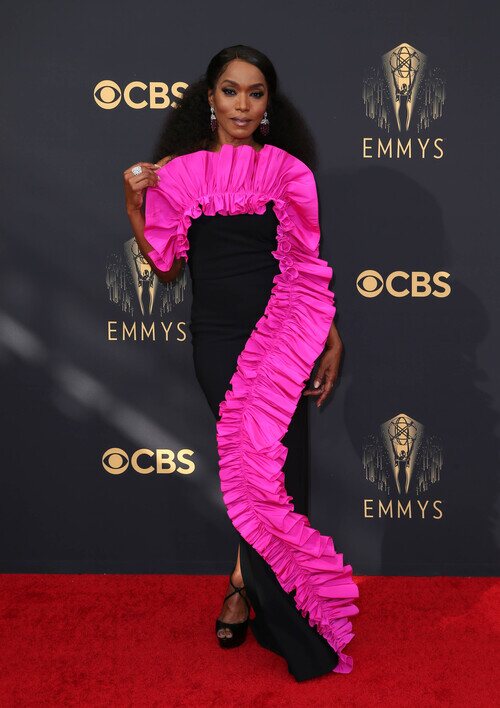 Angela Bassett, en la alfombra roja de los Emmy 2021