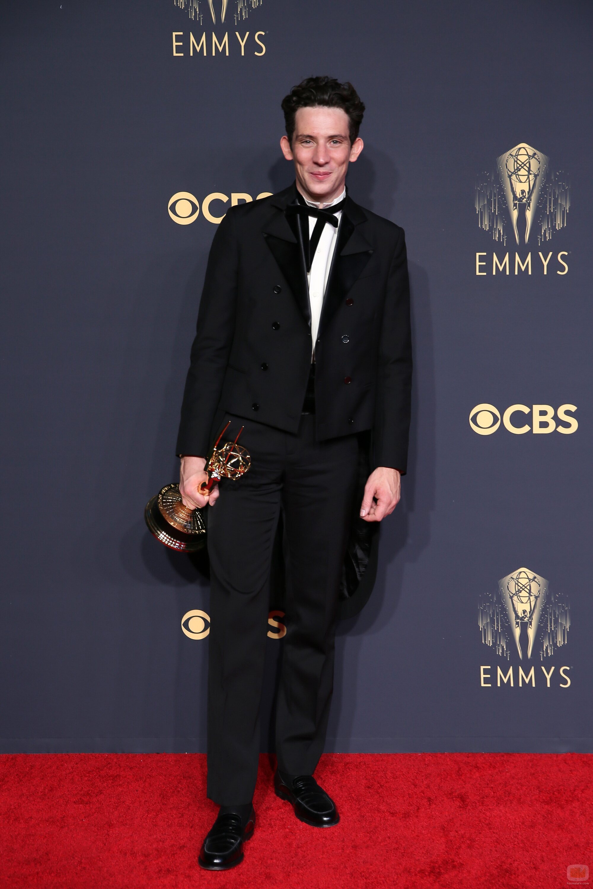  Josh O'Connor, ganador del Emmy 2021 a Mejor Actor