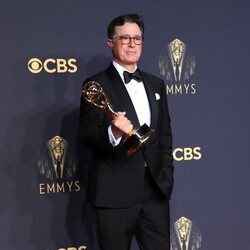Stephen Colbert, ganador del Emmy 2021 a Mejor Especial de Variedades (directo)