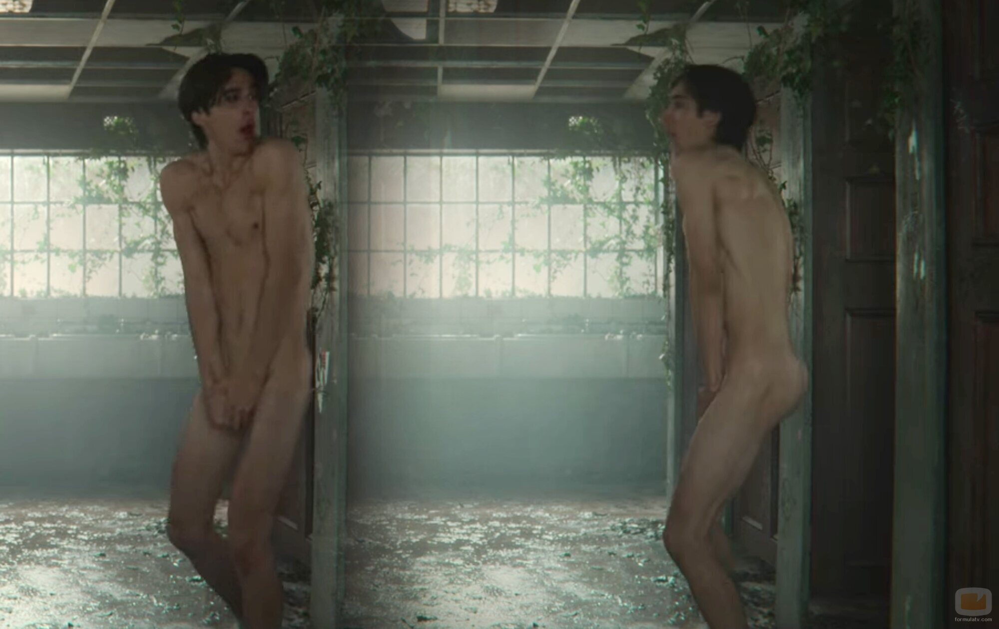 Lino Facioli, totalmente desnudo en 'Sex Education'