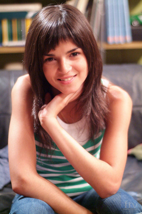 Clara Lago en el capítulo "El vuelo del comisario" de 'Los hombres de Paco'