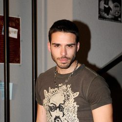 Álex Barahona en una foto promocional para 'Física o Química'