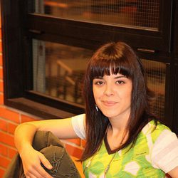 Leonor Martín como Cova en una fotografía en la tercera temporada de 'Física o Química'