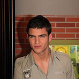 Maxi Iglesias como Cabano en la tercera temporada de 'Física o Química' 