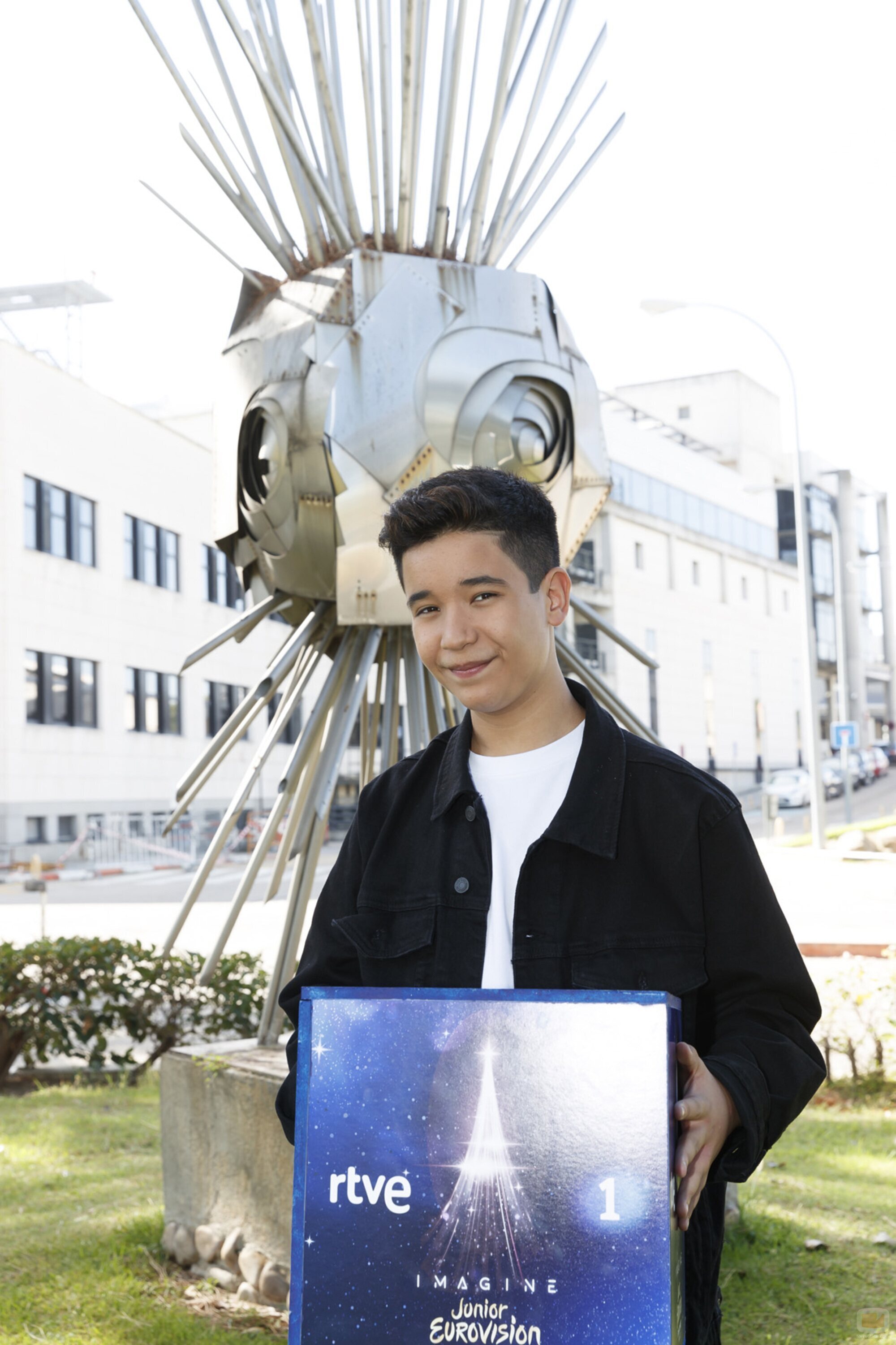 Levi Díaz, representante de España en Eurovisión Junior 2021, posa para los medios