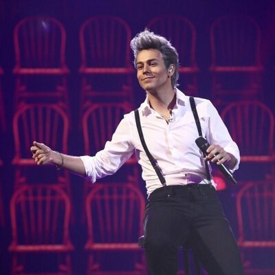 Agoney Hernández imita a Pitingo en la Gala 2 de 'Tu cara me suena 9'