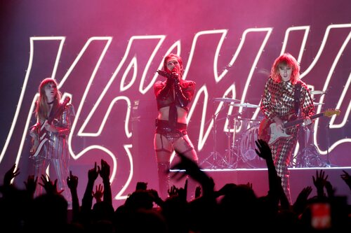 Måneskin interpreta "MAMMAMIA" en los MTV EMAs 2021