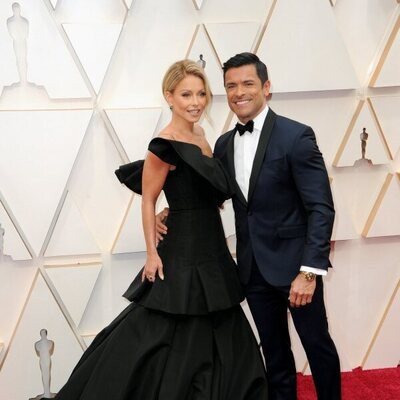 Kelly Ripa y Mark Consuelos en los Oscar 2020