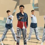 Levi Díaz y los bailarines del videoclip "Reír", el tema de España en Eurovisión Junior 2021