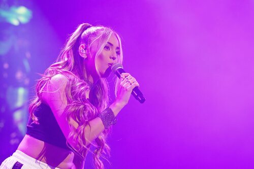 La cantante Ana Mena en un concierto