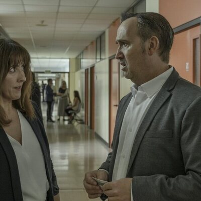 Yaël Belicha y Javier Cámara, en 'Venga Juan'