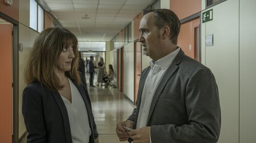 Yaël Belicha y Javier Cámara, en 'Venga Juan'