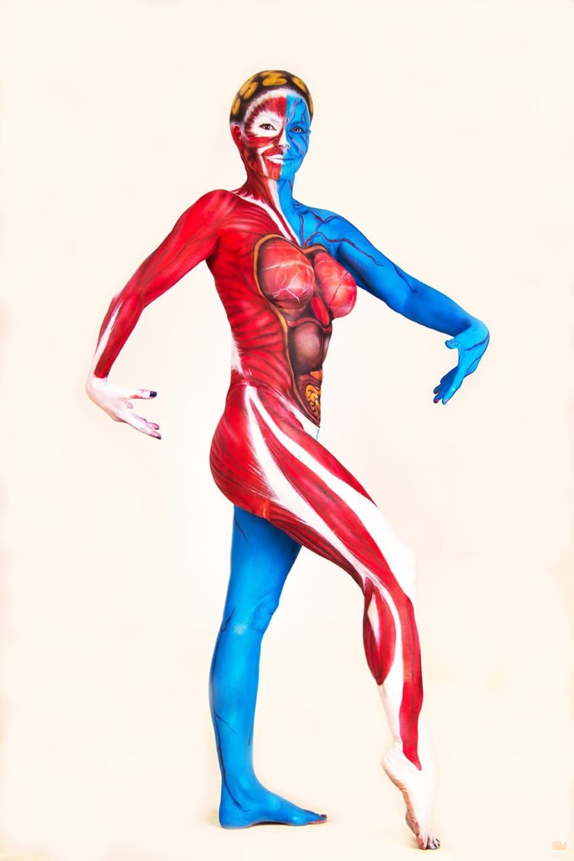 Leticia Sabater, desnuda con body painting