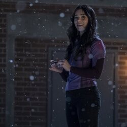 Kate Bishop, bajo la nieve en 'Ojo de Halcón'