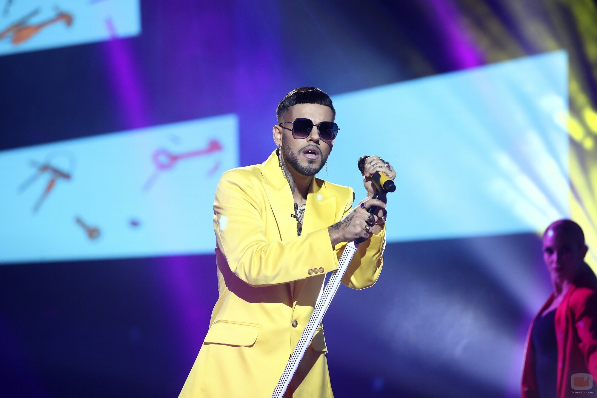 Agoney imita a Rauw Alejandro en la gala 5 de 'Tu cara me suena 9'