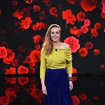Posado de Rocío Carrasco en el homenaje a Rocío Jurado