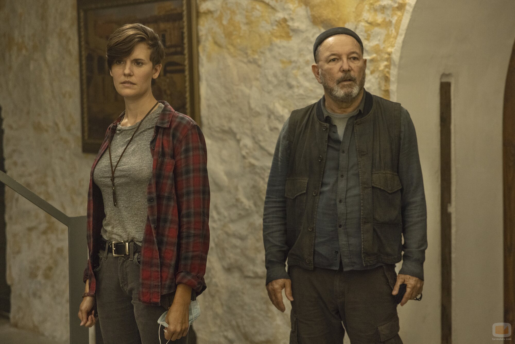 Maggie Grace y Rubén Blades en la séptima temporada de 'Fear The Walking Dead'