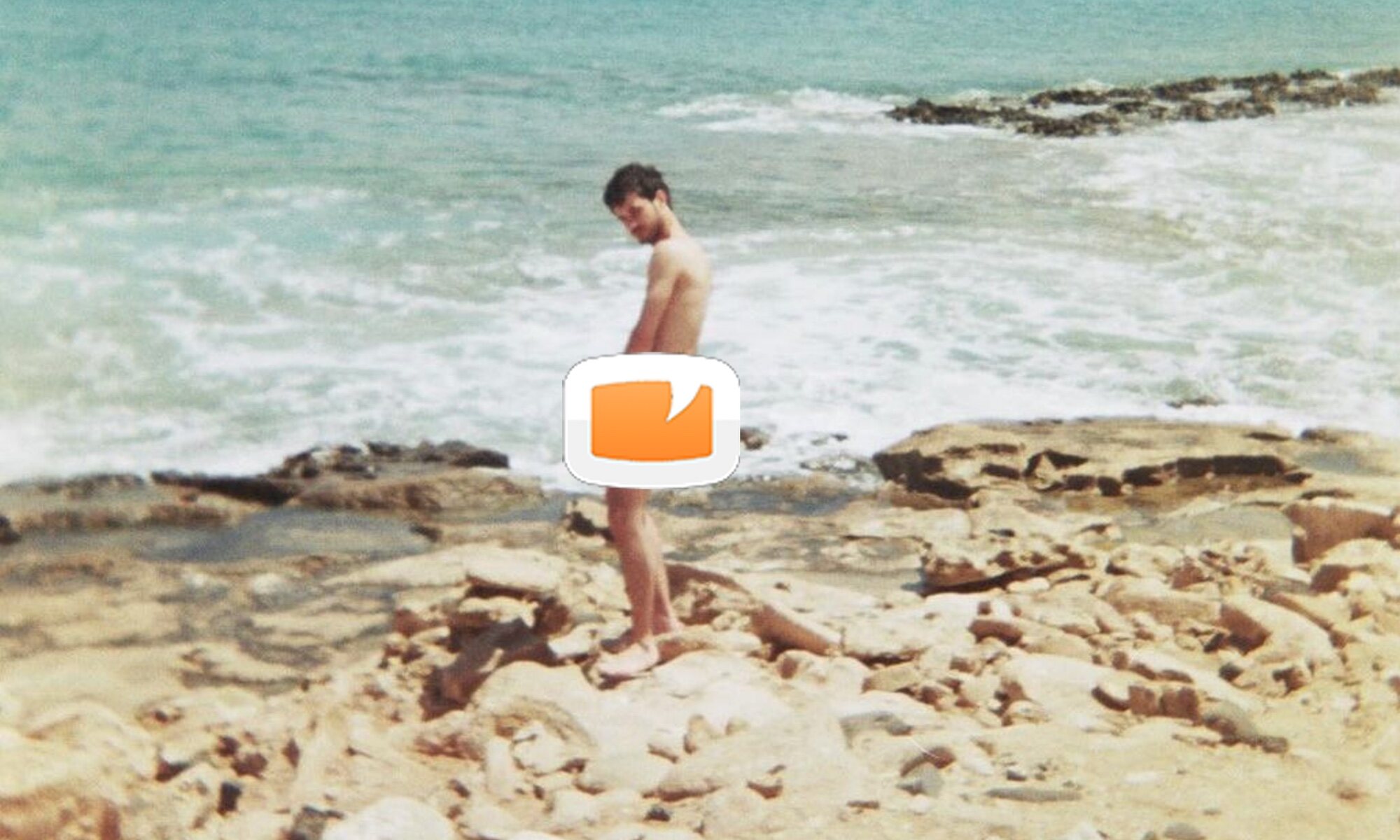 David Solans, completamente desnudo