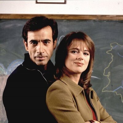 Imanol Arias y Emma Suárez en 'Querido maestro'