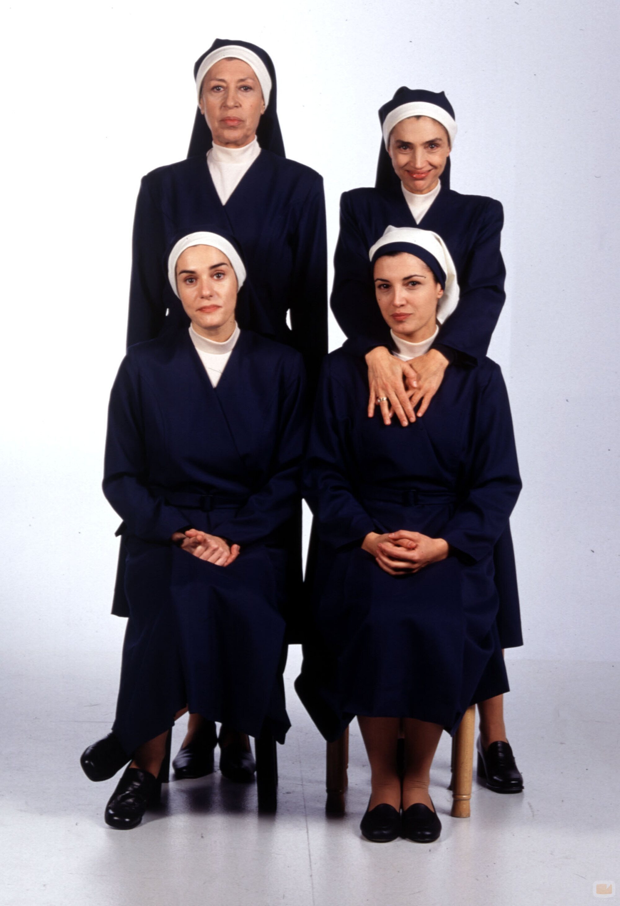 Pilar Bardem, Anabel Alonso, Ángela Molina y Mónica Molina en 'Hermanas'