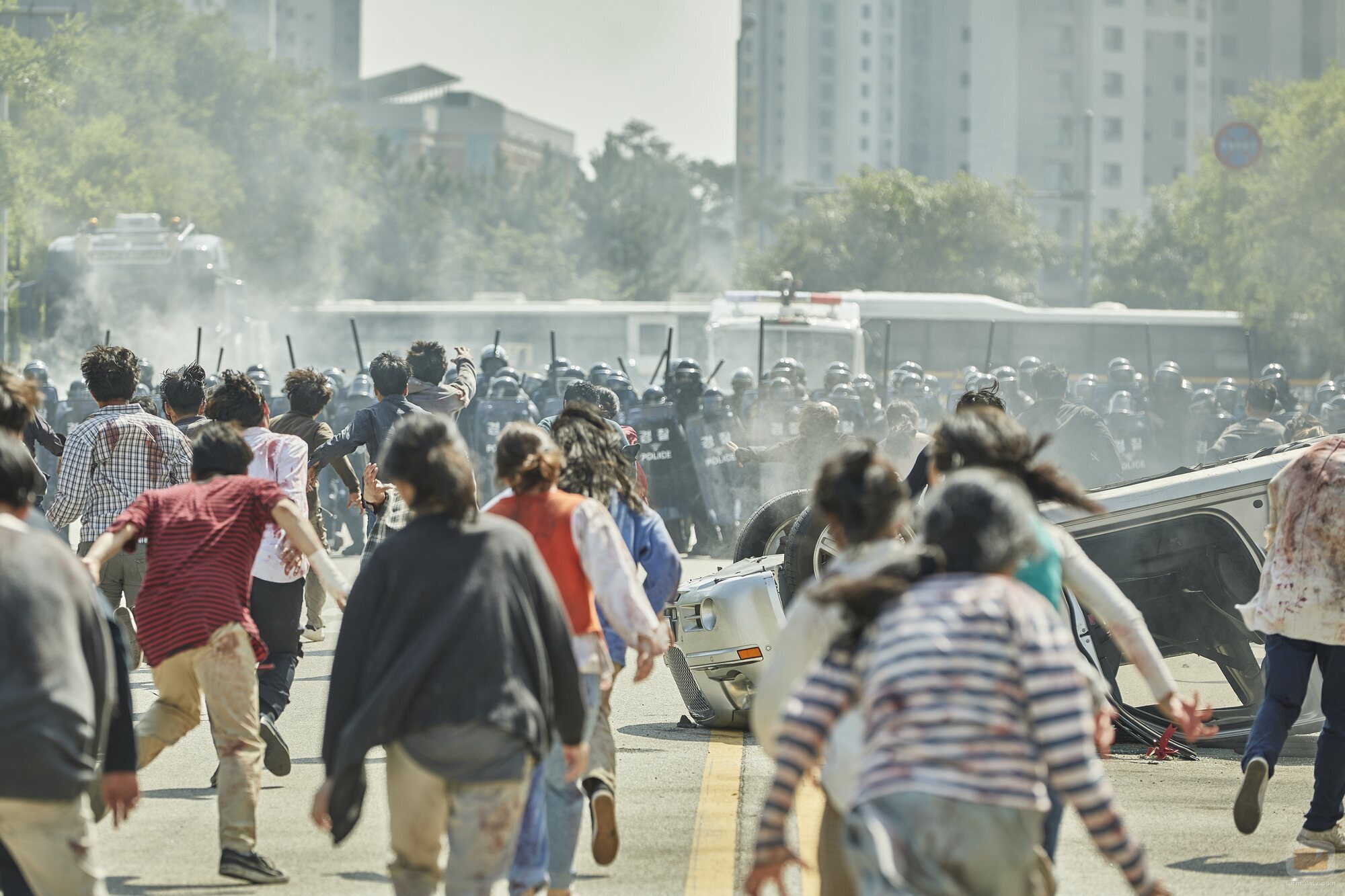 Los zombis invaden el instituto Hyosan en 'Estamos muertos'