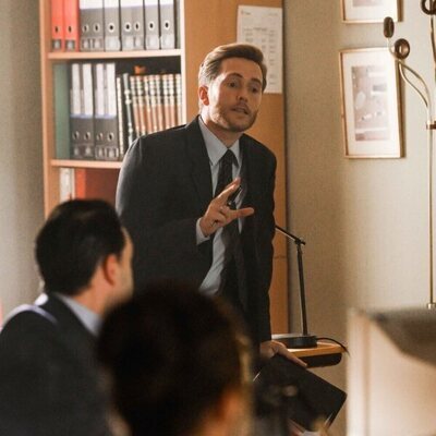 Pablo Rivero en una secuencia de la temporada 22 de 'Cuéntame'