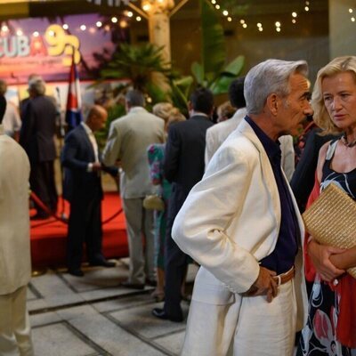Merche y Antonio en Cuba en el 22x01 de 'Cuéntame'