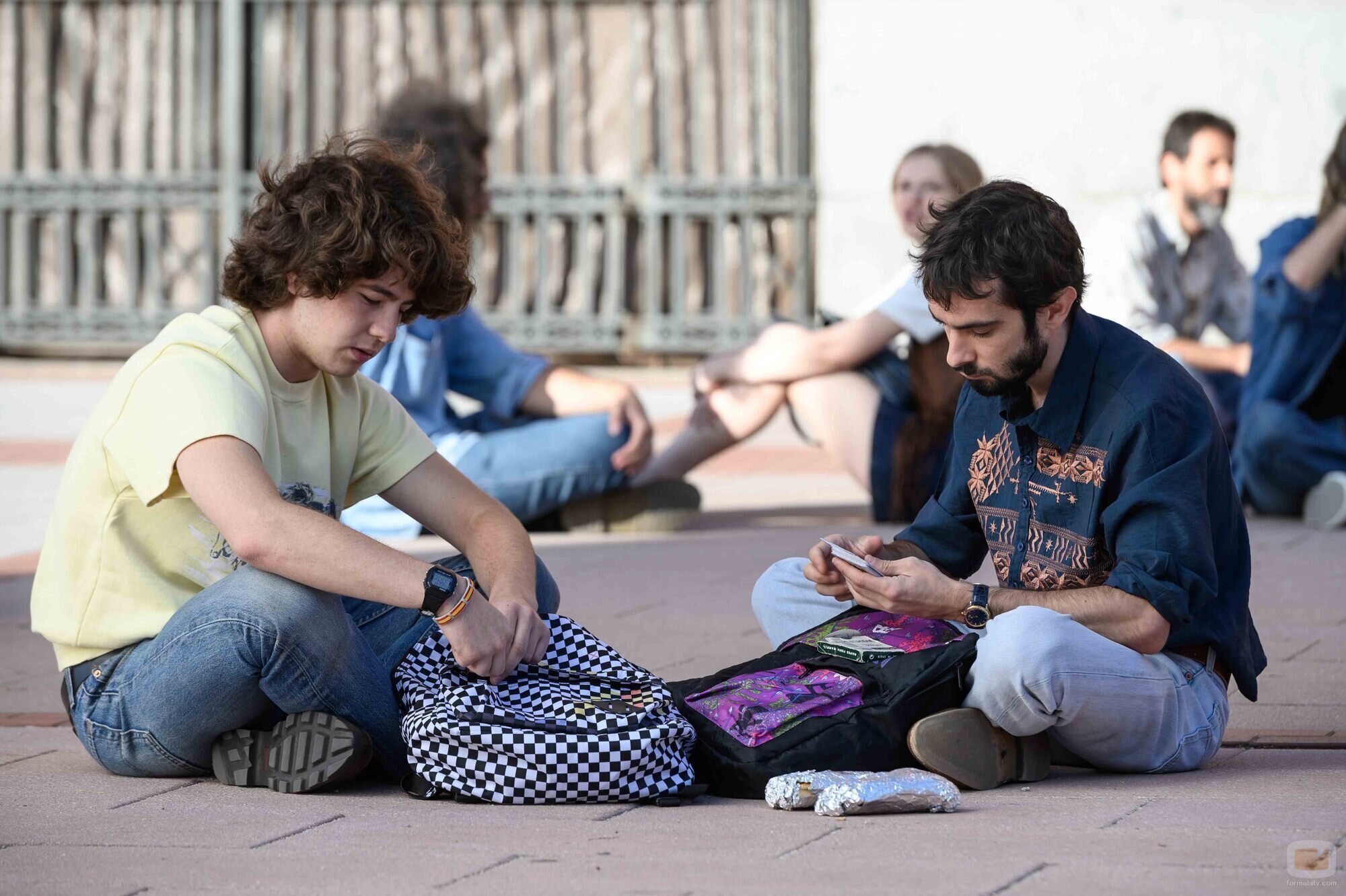 Oriol y Luis en el 22x01 de 'Cuéntame cómo pasó'