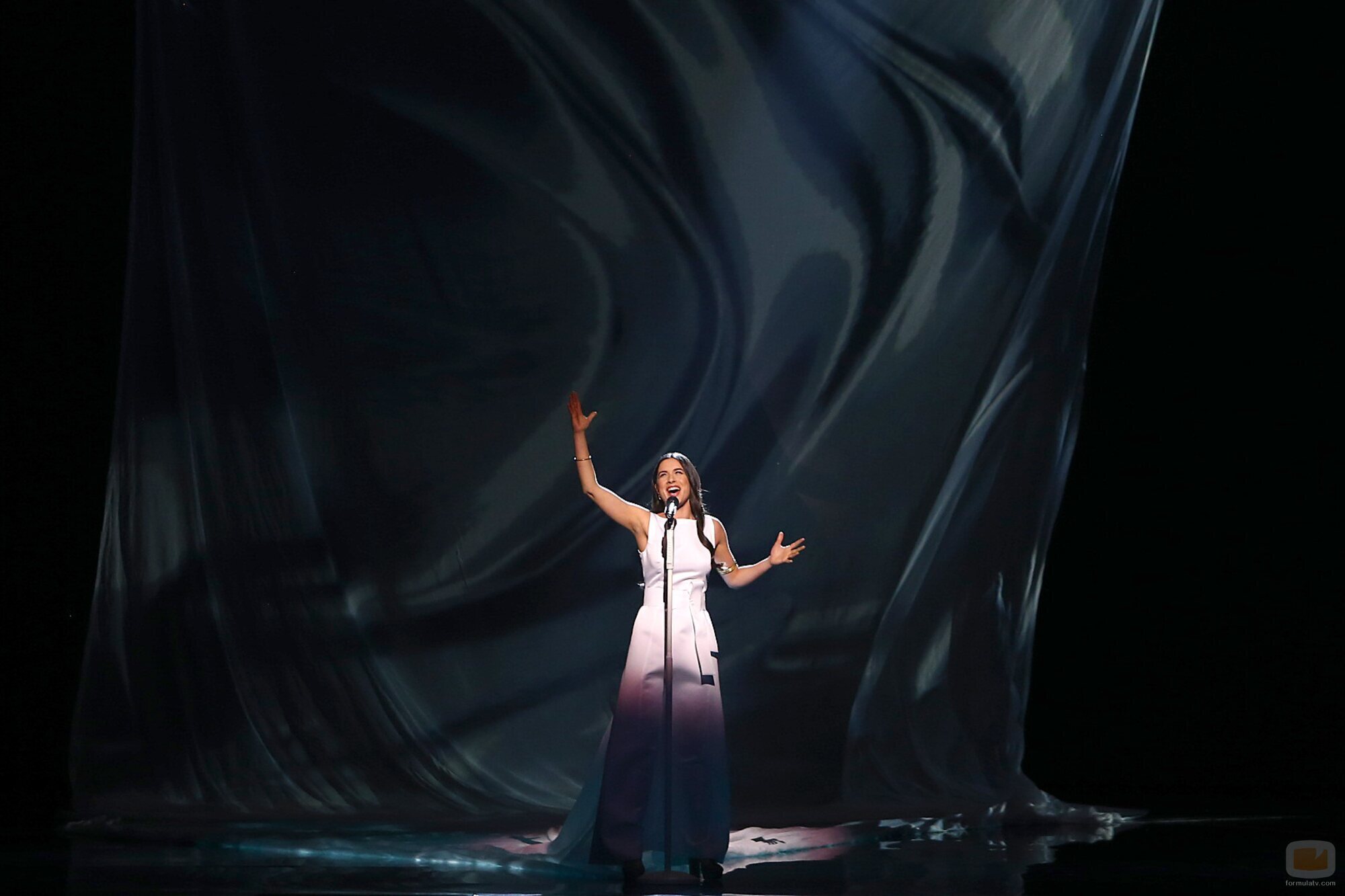 Blanca Paloma interpreta "Secreto de agua" en la Final del Benidorm Fest