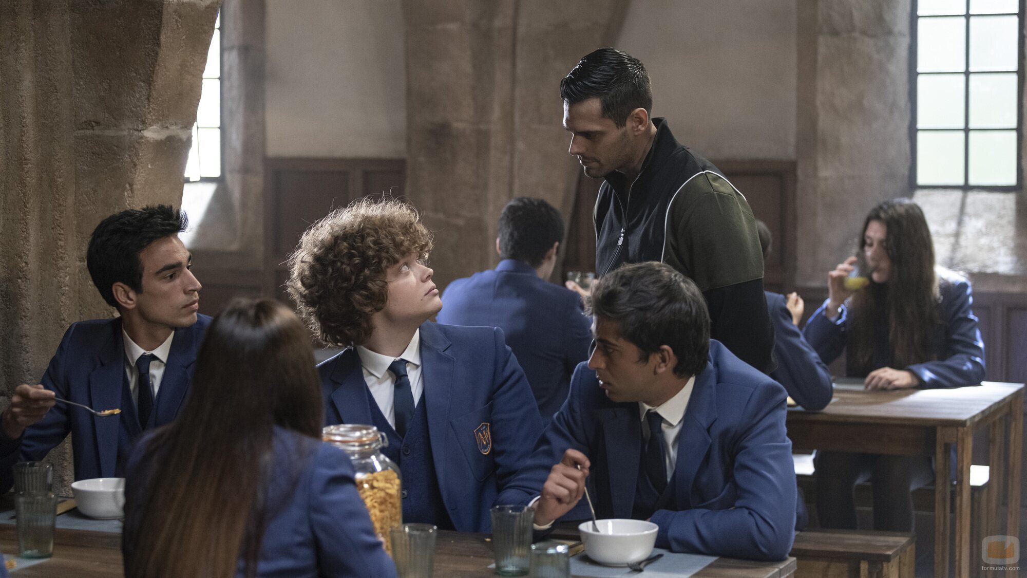 Eric (Daniel Arias), Paul (Albert Salazar) y Julio (Gonzalo Díez), en 'El Internado: Las Cumbres 2'