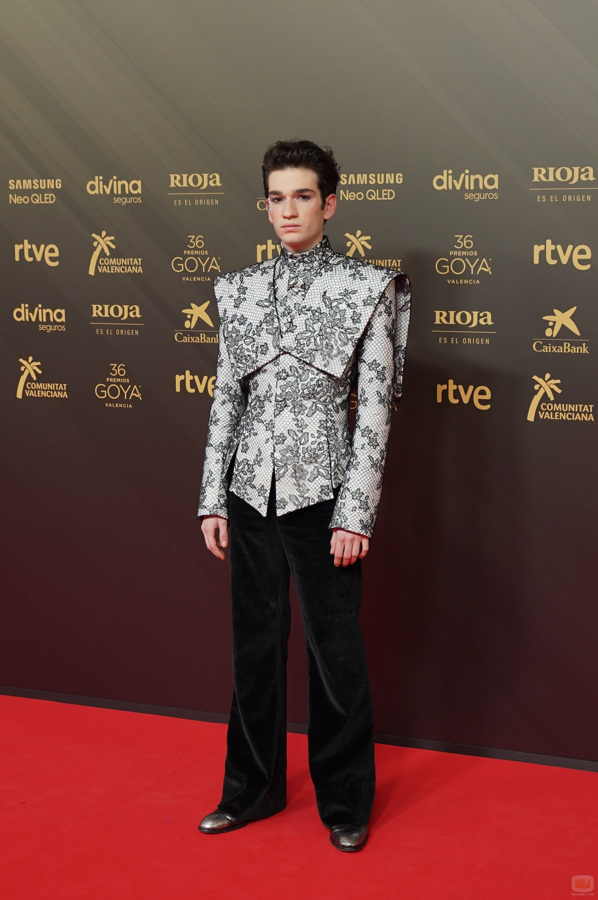 Jorge Motos posa en la alfombra roja de los Goya 2022