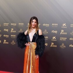 Bárbara Lennie posa en la alfombra roja de los Goya 2022