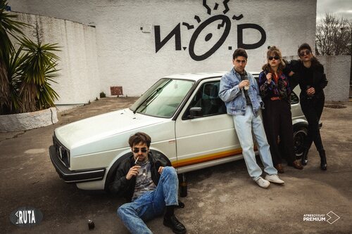 Ricardo Gómez, Àlex Monner, Elisabet Casanovas y Claudia Salas ruedan 'La Ruta'