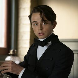 Ben Ahlers es Jack Treacher