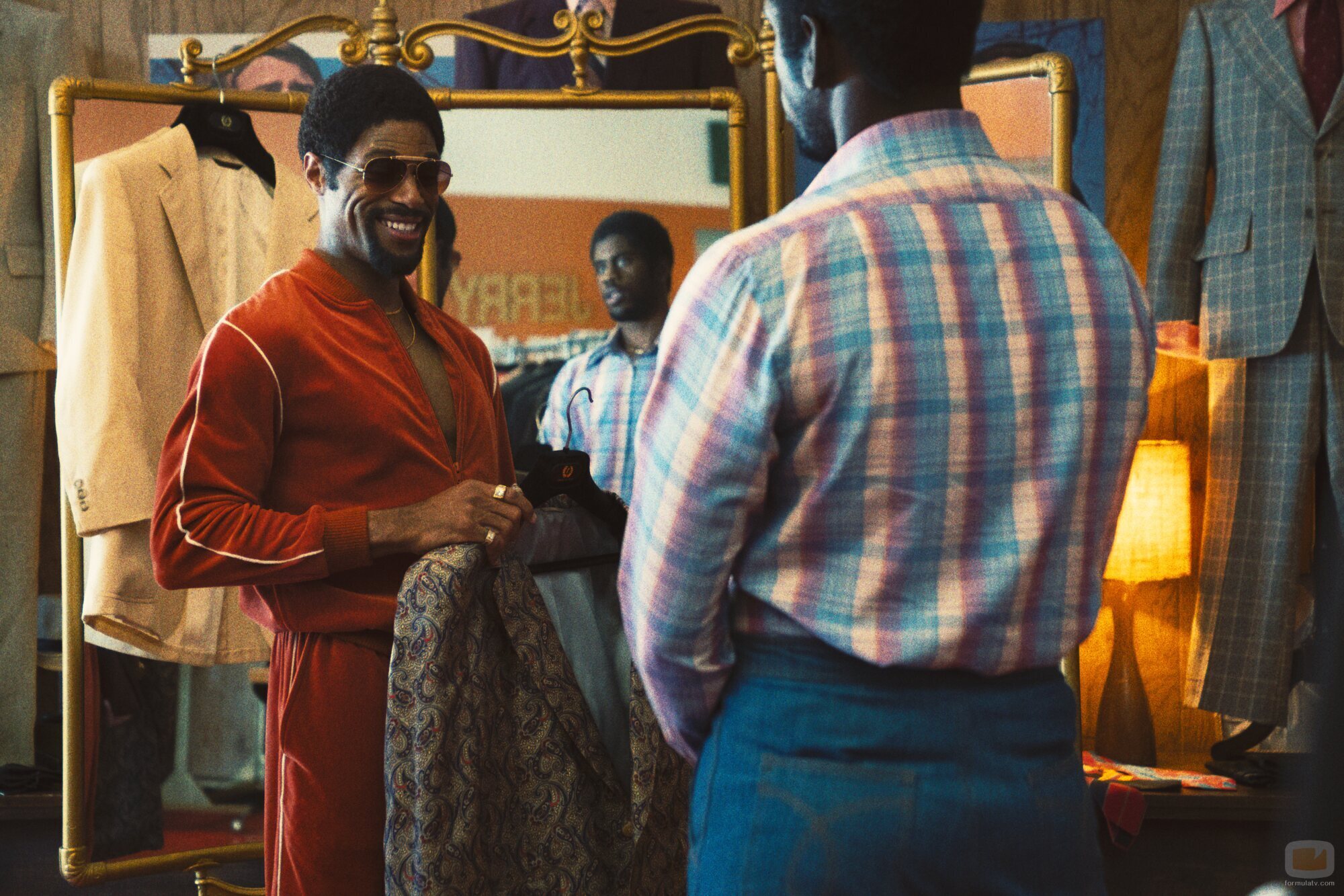 DeVaughn Nixon y Quincy Isaiah en 'Tiempo de victoria: La dinastía de los Lakers' 