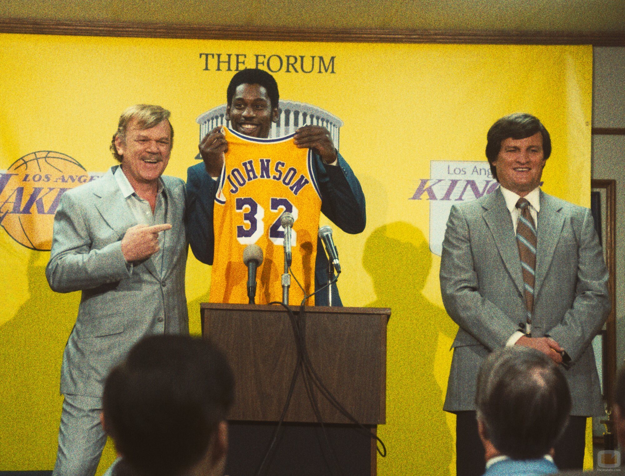 John C. Reilly y Quincy Isaiah en 'Tiempo de victoria: La dinastía de los Lakers' 