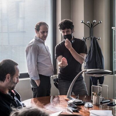 Luis Callejo y Rodrigo Sorogoyen en la grabación de 'Apagón'