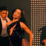 Chanel bailando en el videoclip de 'SloMo'